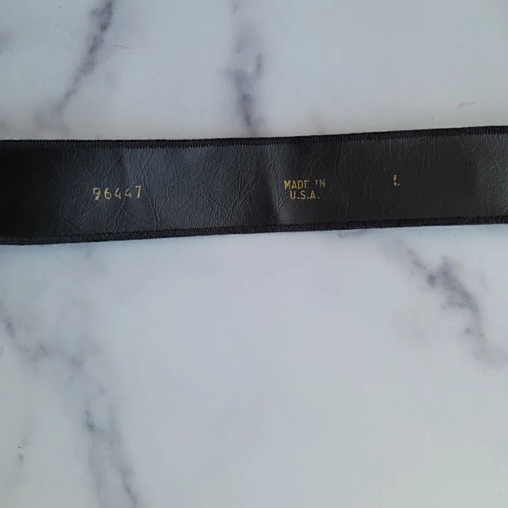 Black velvet silver buckle shell American vintage